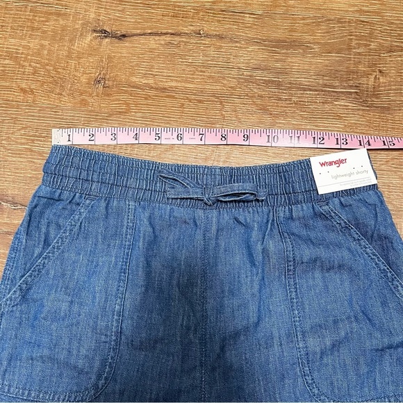 WRANGLER Lightweight Shorty Chambray Bareback Drawstring Pull On Shorts XS - Picture 7 of 9